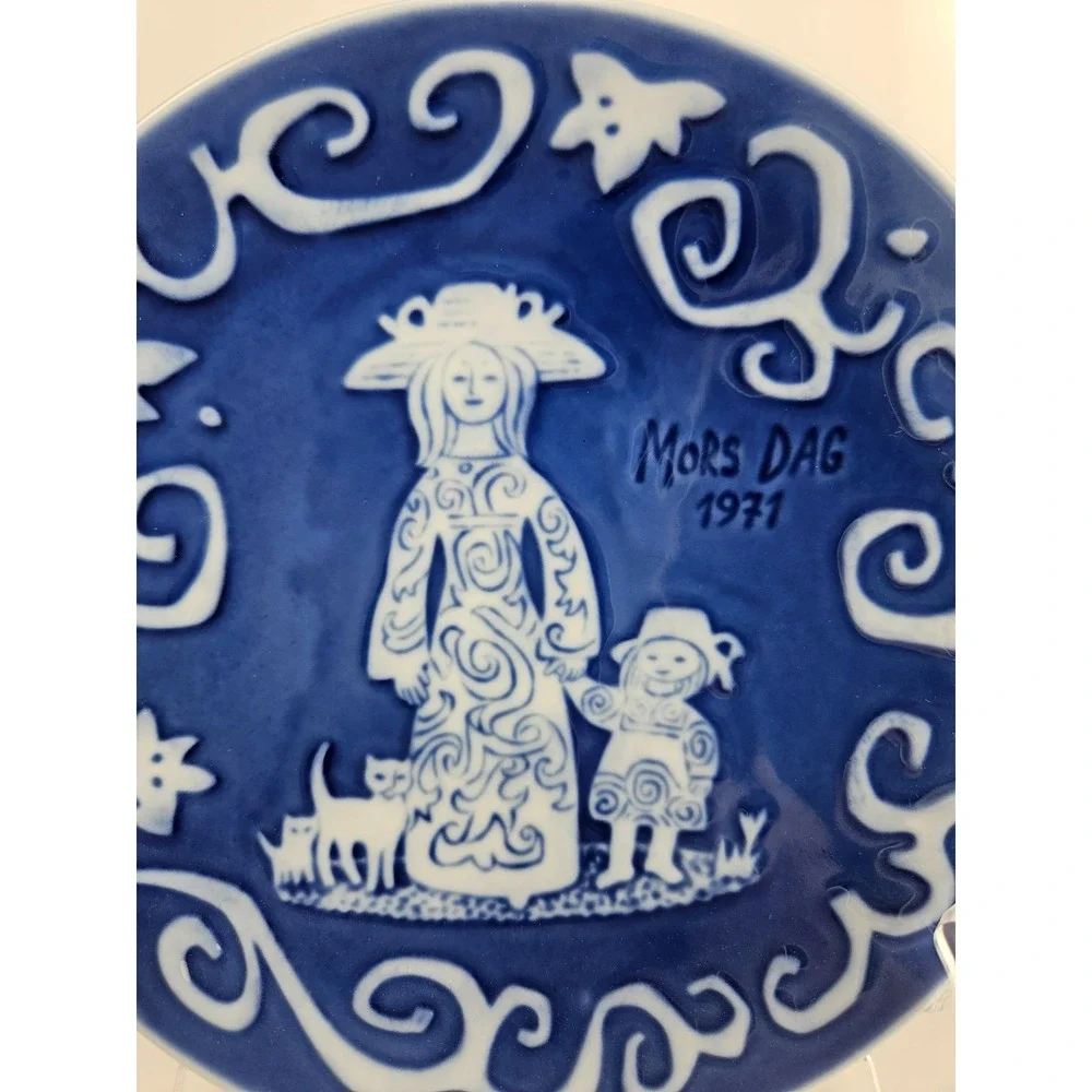 Royal Copenhagen Mors‎ Dag Plates 1971 1972 1973 Set